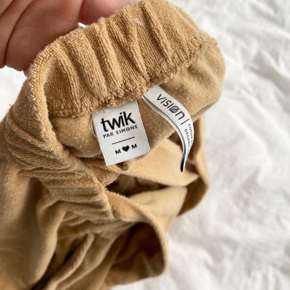 Simons Tan Romper - Picture 6 of 6